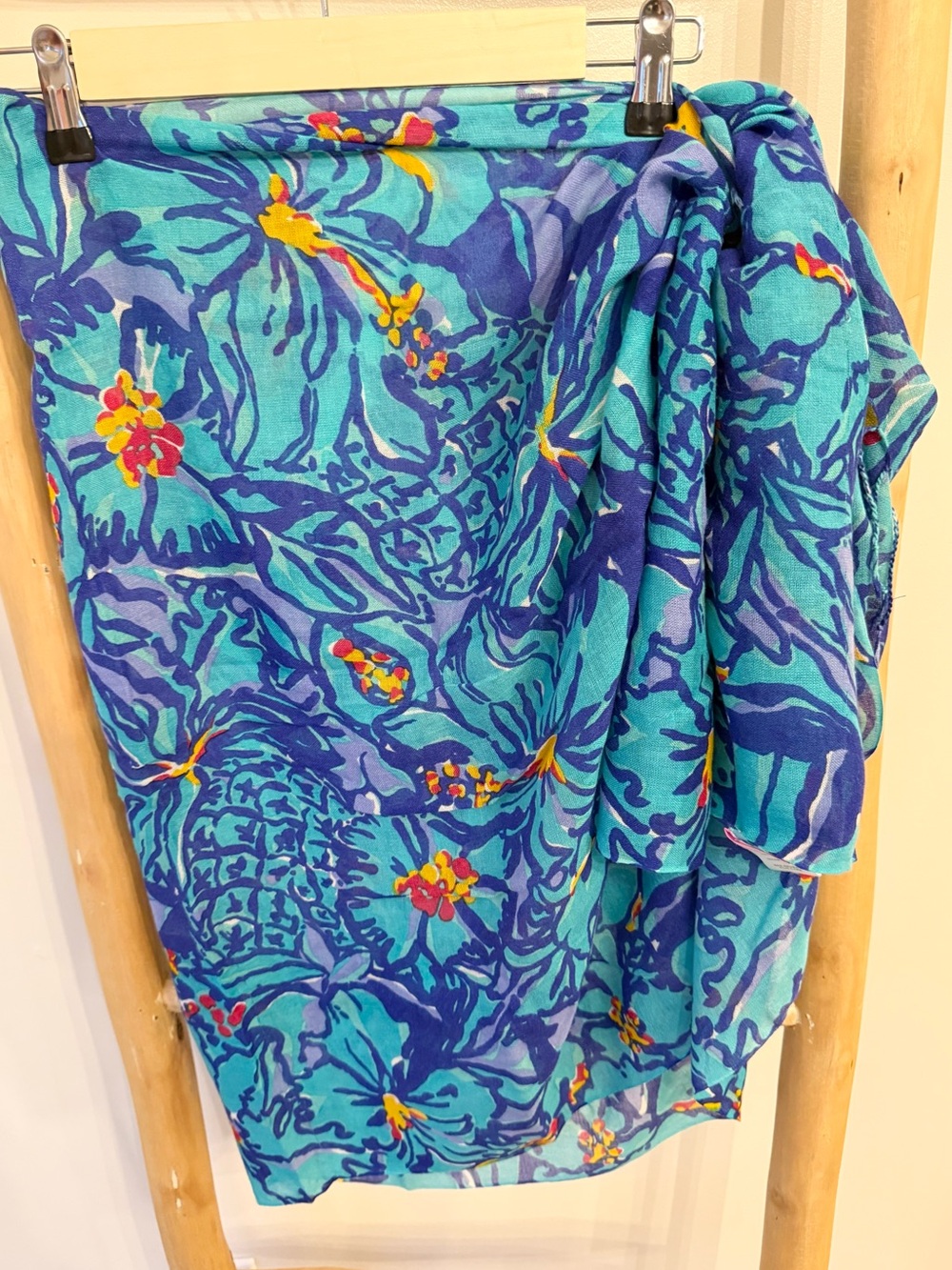 Lilly Pulitzer Murfee Lightweight Silk Cashmere Iris Mai Tai Scarf Beach Sarong - Picture 2 of 8